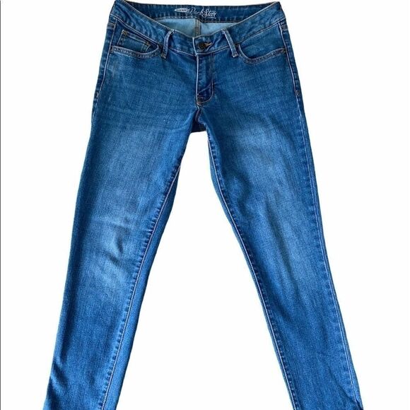 Old Navy Rockstar Cotton Straight Leg Jeans 8 - Picture 1 of 4
